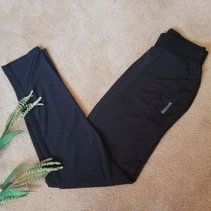 SOLD Reebok Kids playdry leggings sz M 10/12